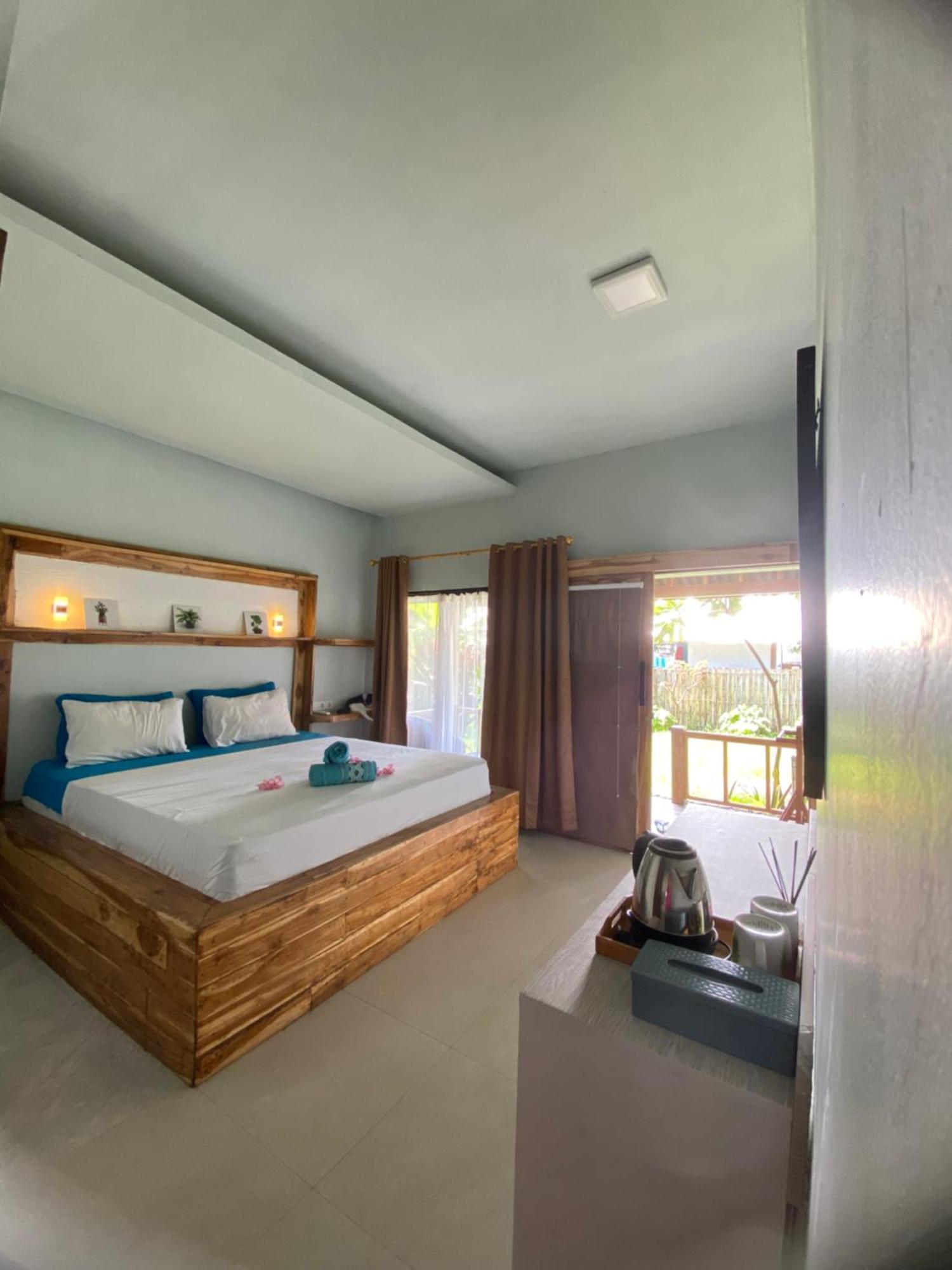 Marta House Gili Air Hotel Exterior photo